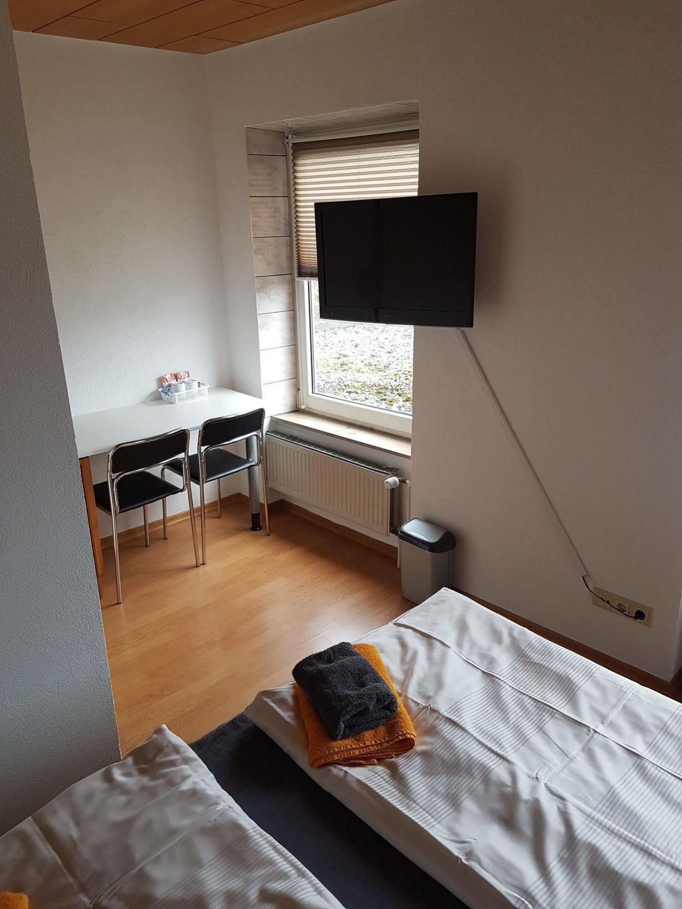 Hotel-Restaurant Zum Knurrhahn 沃斯拉普 外观 照片